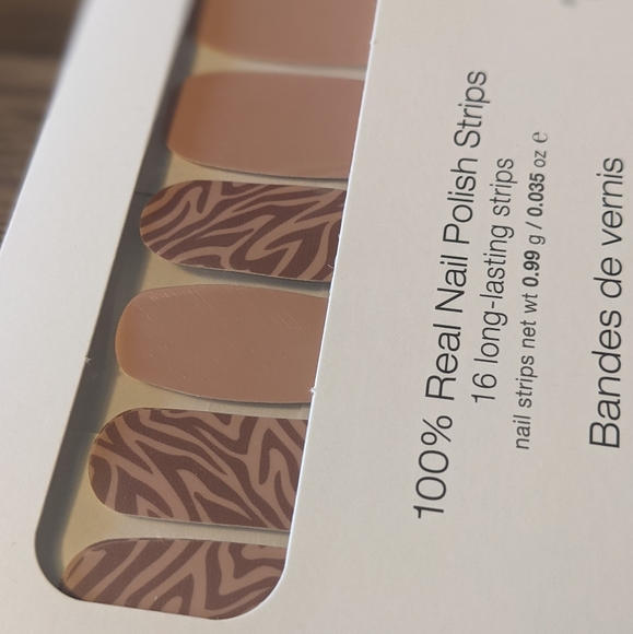 All Wild Up Color Street Nail Set - Picture 3 of 4